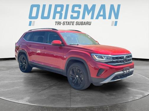 Aurora Red Metallic 2023 Volkswagen Atlas 3.6L SE w/Technology