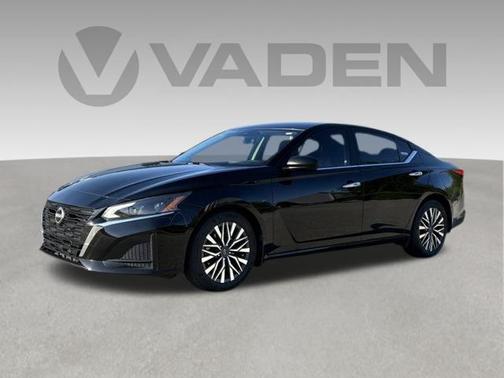 Black 2024 Nissan Altima 2.5 SV