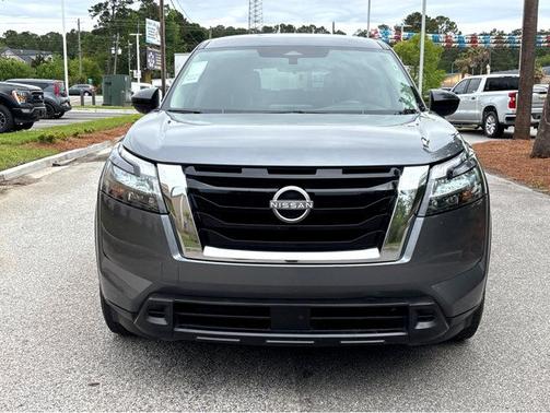 Gun Metallic 2024 Nissan Pathfinder S