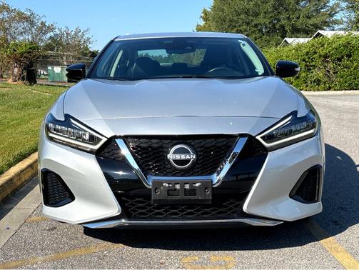 2023 Nissan Maxima SV