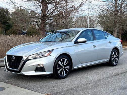 2022 Nissan Altima 2.5 SV