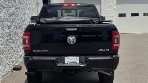 2022 RAM 2500 Laramie Crew Cab 4x4 6'4' Box