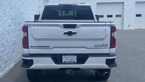 2022 Chevrolet Silverado 2500 High Country
