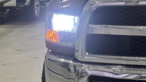 2018 RAM 2500 Tradesman Crew Cab 4x4 6'4' Box