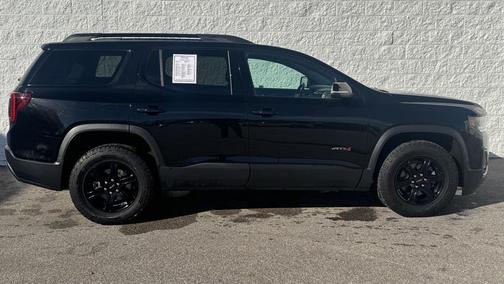 2023 GMC Acadia AWD AT4