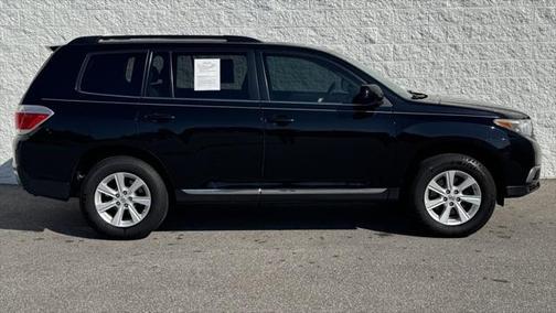 2012 Toyota Highlander SE