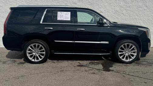 2019 Cadillac Escalade Luxury
