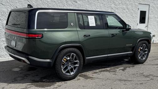 2023 Rivian R1S Adventure