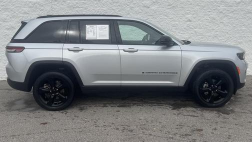 2024 Jeep Grand Cherokee Altitude