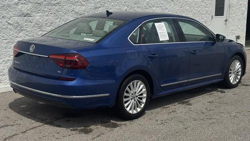 2017 Volkswagen Passat 1.8T SE