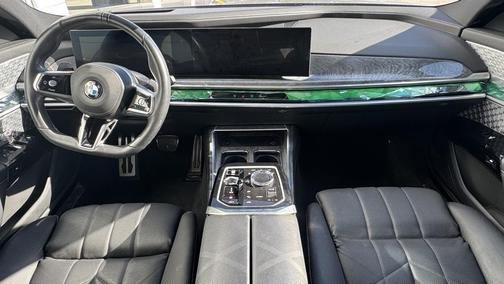 2024 BMW 760 xDrive