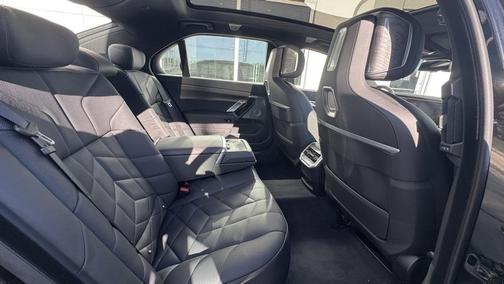 2024 BMW 760 xDrive