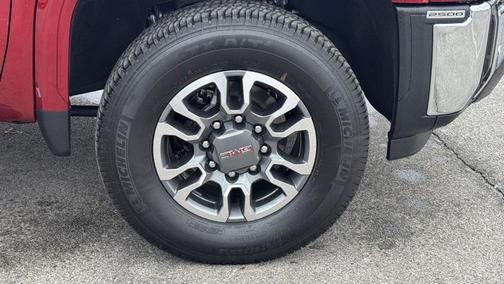 2025 GMC Sierra 2500 SLT