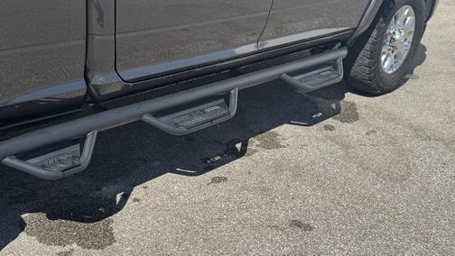 2022 RAM 2500 Laramie Crew Cab 4x4 6'4' Box