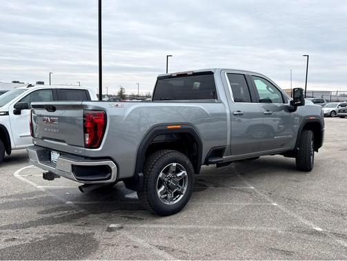 2026 GMC Sierra 2500 SLE