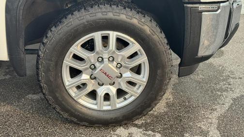 2024 GMC Sierra 2500 SLE
