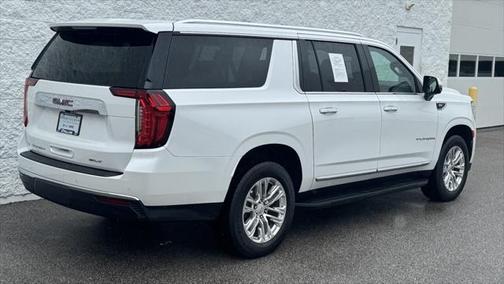 2022 GMC Yukon XL SLT