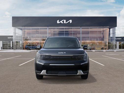 2026 Kia EV9 Light Long Range