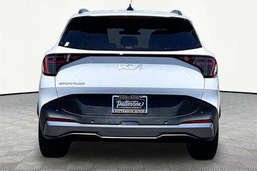 Glacial White Pearl 2026 Kia Sportage EX