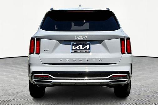 2022 Kia Sorento SX