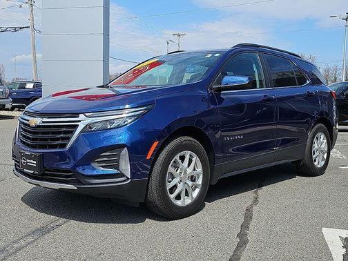 Blue Glow Metallic 2023 Chevrolet Equinox 1LT