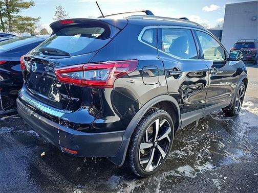 2022 Nissan Rogue Sport SL