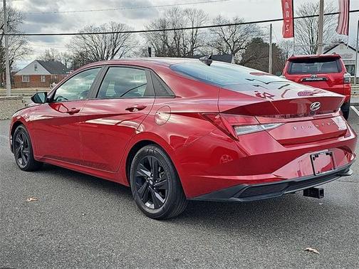 2023 Hyundai ELANTRA HEV Blue