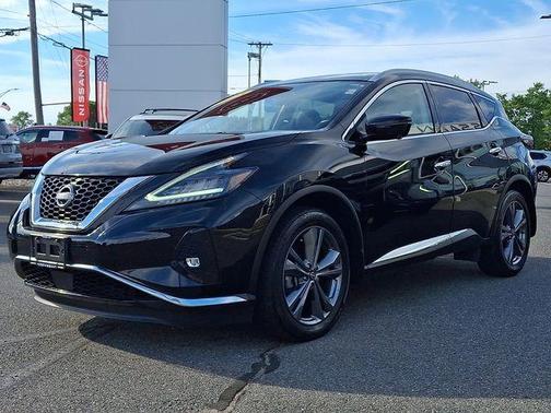 Black 2023 Nissan Murano Platinum