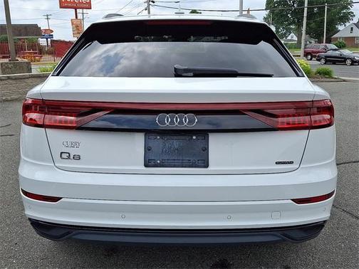 2020 Audi Q8 55 Premium