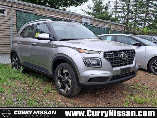 Shimmering Silver 2023 Hyundai VENUE SEL