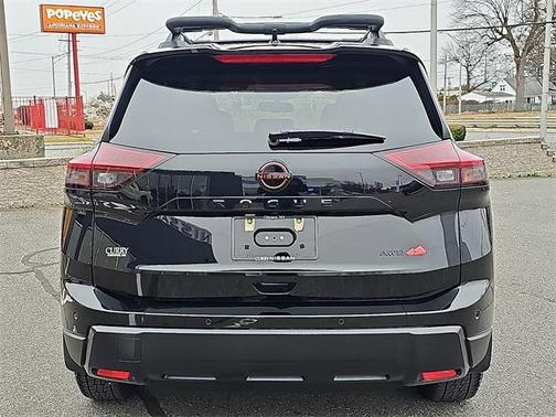 2025 Nissan Rogue Rock Creek