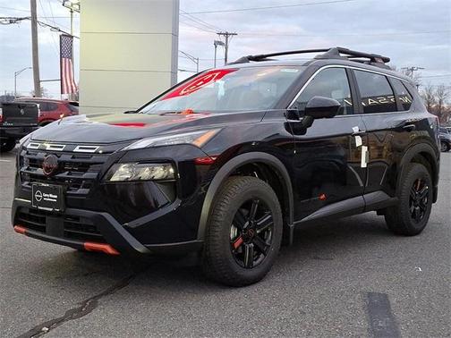 2025 Nissan Rogue Rock Creek