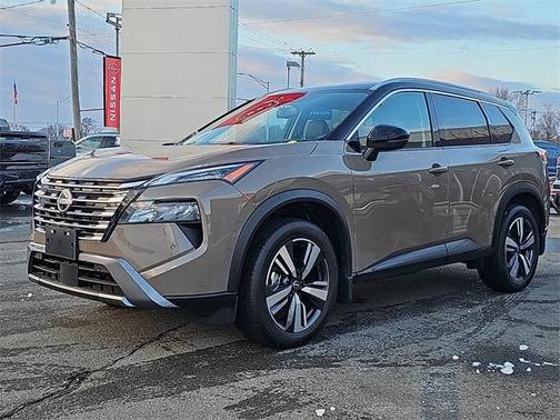 2025 Nissan Rogue SL