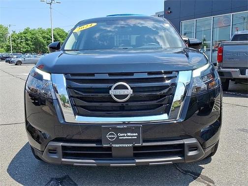 2024 Nissan Pathfinder S