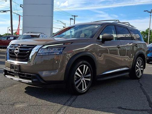 Baja Storm 2024 Nissan Pathfinder Platinum