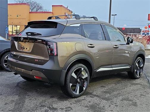 2026 Nissan Kicks SR