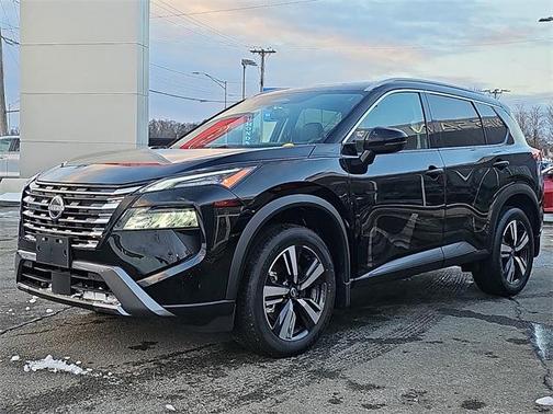 2025 Nissan Rogue SL