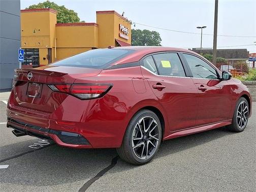 2025 Nissan Sentra SR