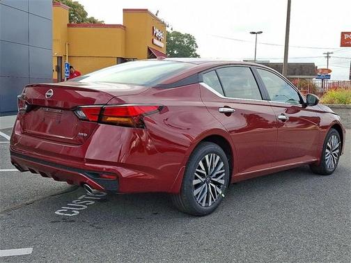 2025 Nissan Altima SV