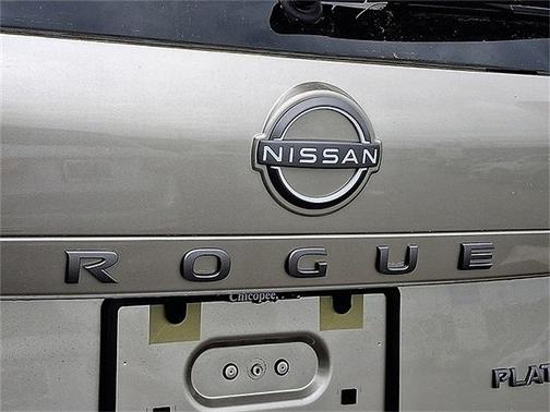 2025 Nissan Rogue Platinum