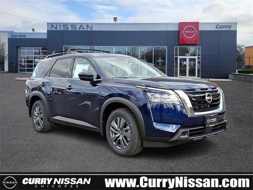 2025 Nissan Pathfinder SV