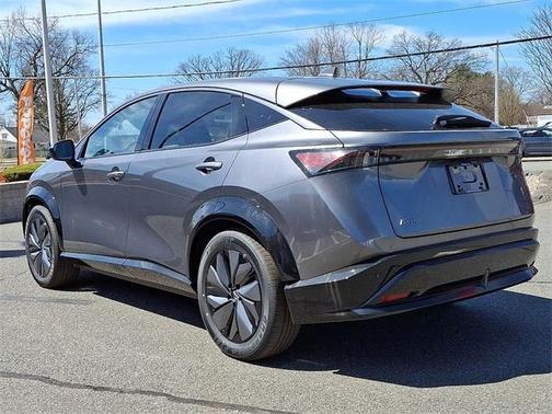 2025 Nissan ARIYA EVOLVE+