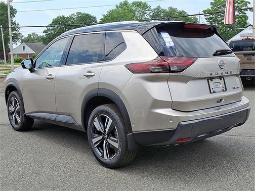 2025 Nissan Rogue SL