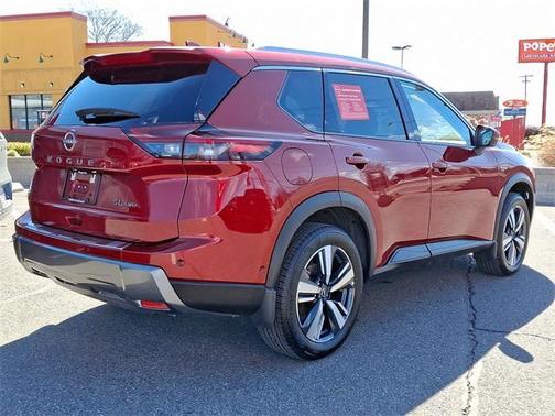 2024 Nissan Rogue SL