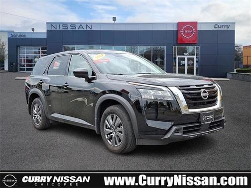 2024 Nissan Pathfinder S