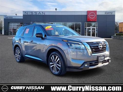 2023 Nissan Pathfinder Platinum