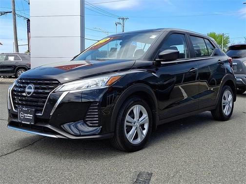 2024 Nissan Kicks S