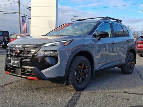 2025 Nissan Rogue Rock Creek