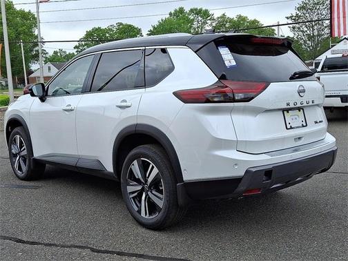 2025 Nissan Rogue SL