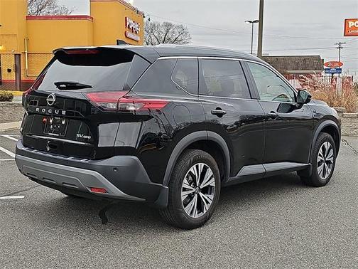 2022 Nissan Rogue SV
